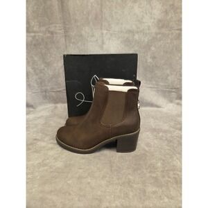 Womens Brn Boots 9.5M MYSOFT NIB